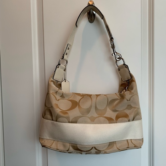 New Coach Shoulder Tote Bag, cream and beige in color. New condition! - Picture 3 of 8